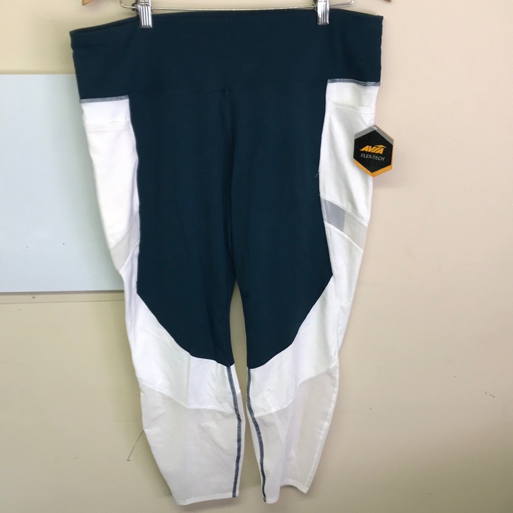 BRAND NEW! Avia Flex Tech leggings